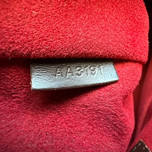 Authentic Louis Vuitton Damier Ebene Evora MM Adjustable Handbag Tote RETIRED - Picture 16 of 16